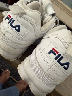 Fila size 9.5 like new $25