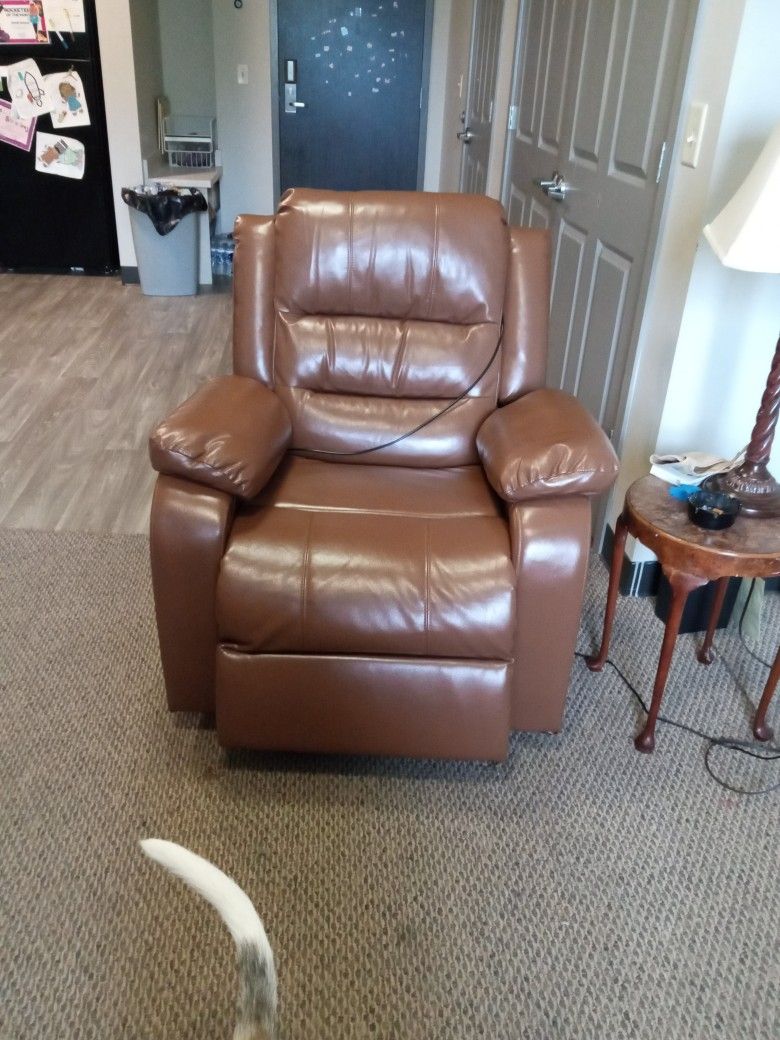 Brand New Automatic Recliner With Remote 