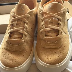 Jordan Series ES Size 9