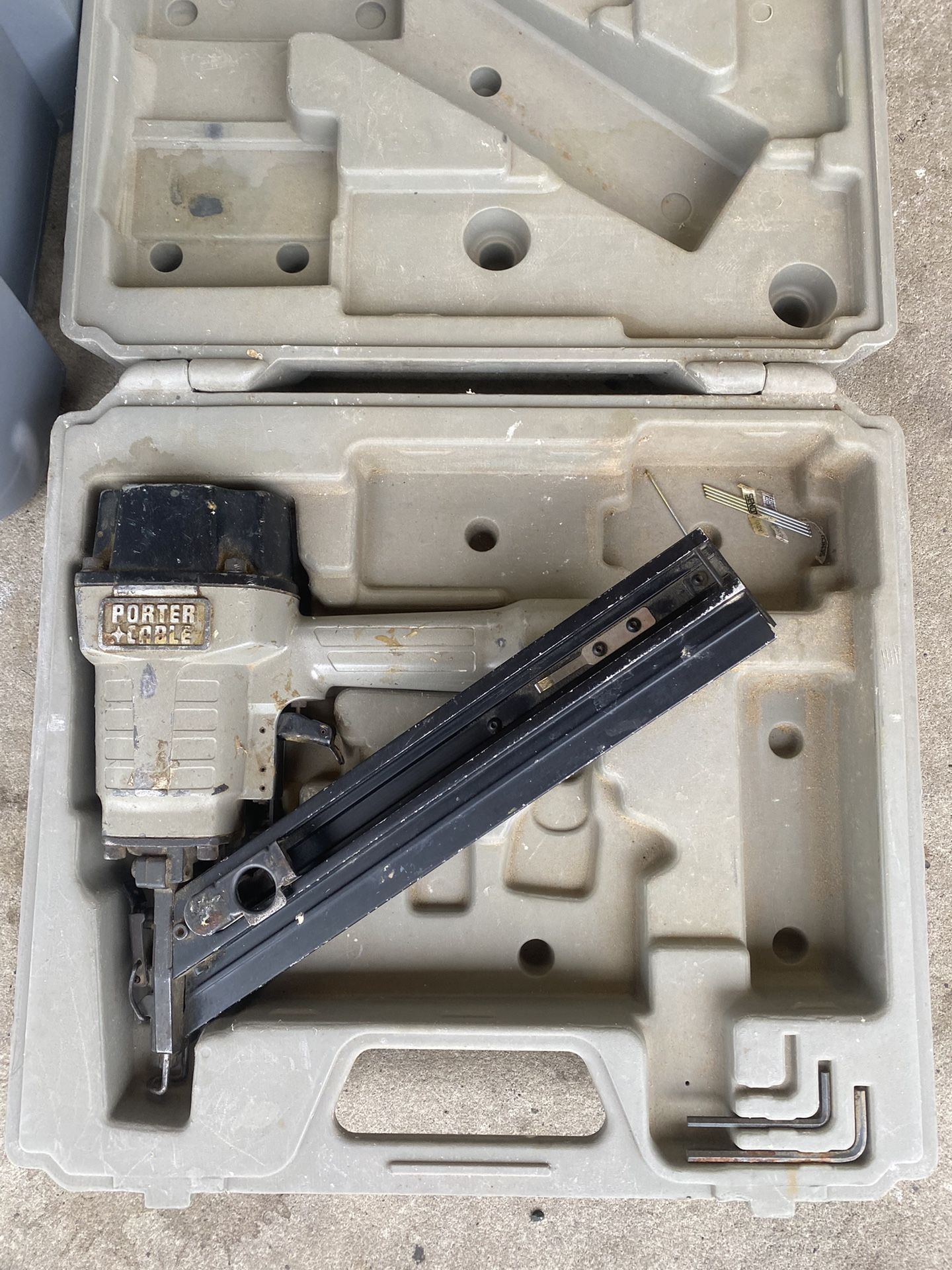 Porter Cable Clipped Head Framing Nailer Type 2 (FC350) With Case