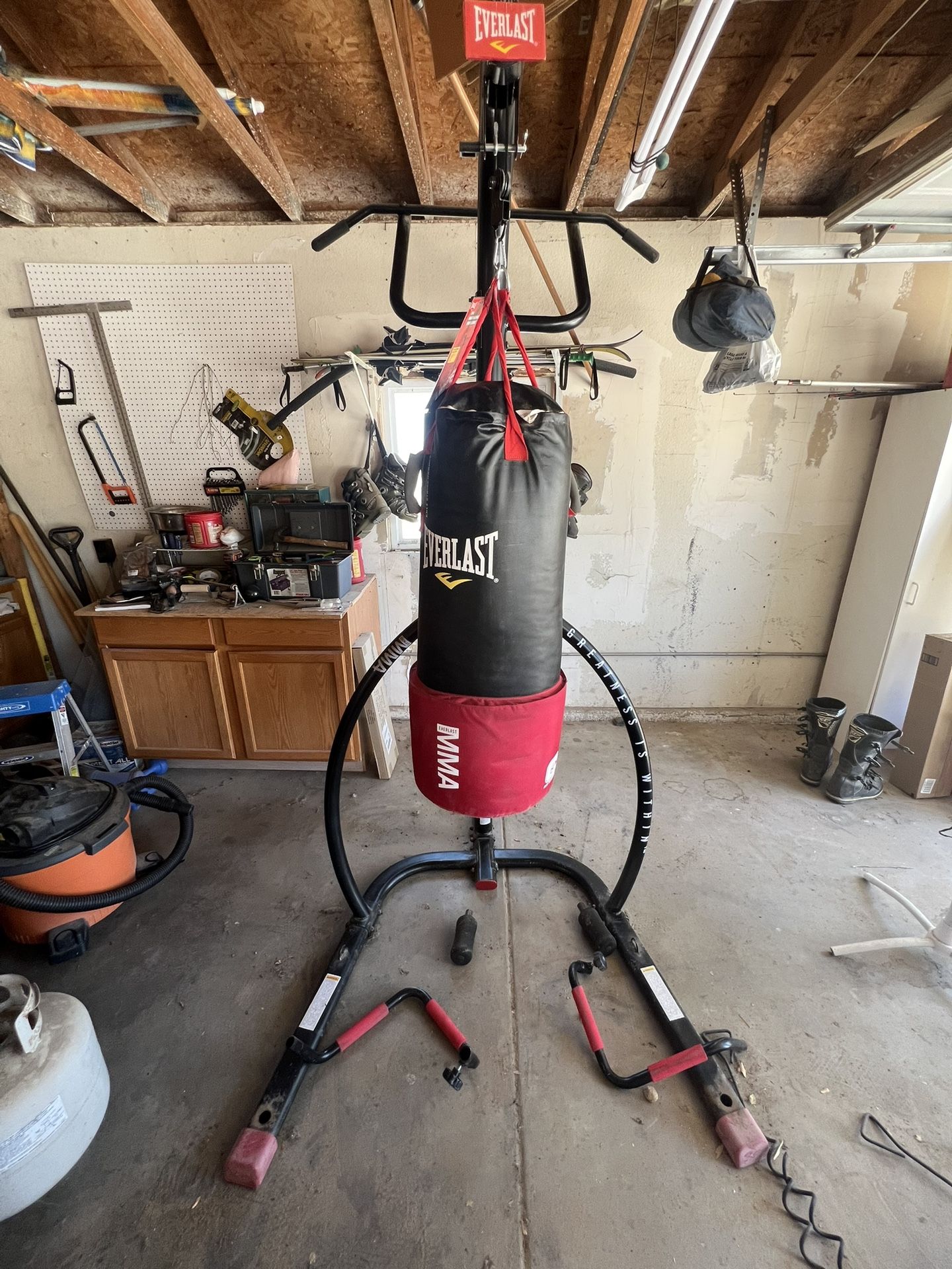 Punching Bag/Fitness Stand