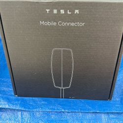 Tesla Mobile Connector 