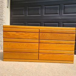 80s dresser