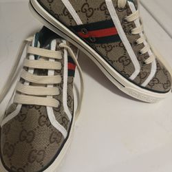 Gucci  Sneakers 