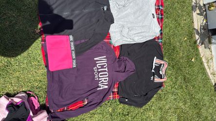 18 piece Victoria Secret Pink lot  size Large