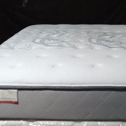 Full Size Mattress (Colchón Full Size)