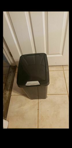 Trash can