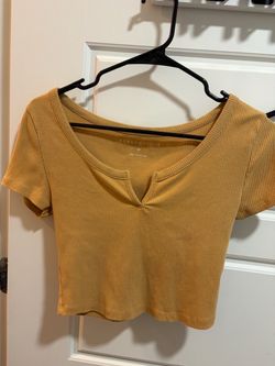 Aeropostale yellow ribbed crop top in a M #aeropostale #ribbed