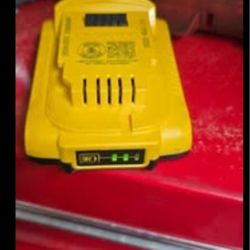 DEWALT 20V MAX Battery, Compact 2.0Ah