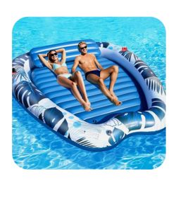 Heart shaped inflatable pool float