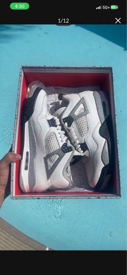 Jordan 4s