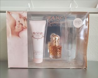 Jessica Simpson Fancy Women's Fragrance Gift Set- Perfume & Shower Gel