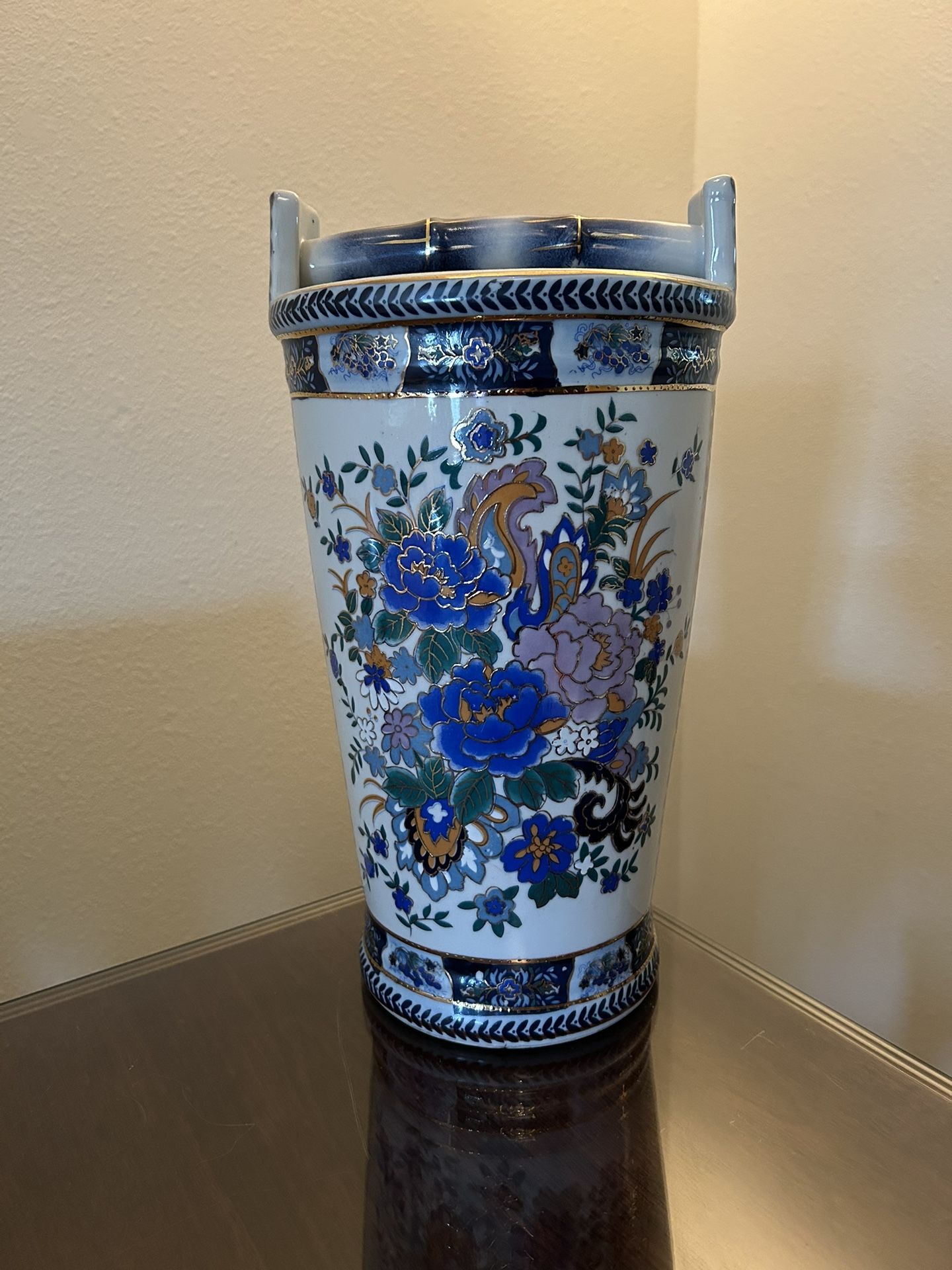 China porcelain Vase
