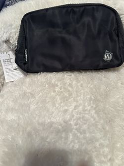 Lululemon Everywhere Belt Bag