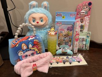 labubu bundle NEW 11 pieces