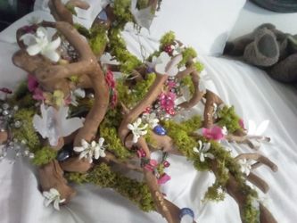 Twisted Driftwood Butterfly Garden Lamp