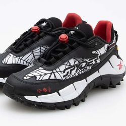 Reebok Zig Kinetica 2.5 Edge x Spyder Low White Black Scarlet Men's Size 11 & 10 New!