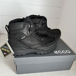 ECCO Women's High Boot Size 7-7.5