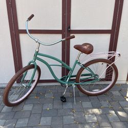 Sixthreezero Women’s Cruiser Bike + JoeBlow Floor Pump – New Condition!