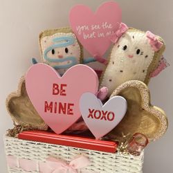 Valentines Gift  Basket  gifts 