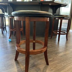 Bar Stool X5 At 5$ Each 