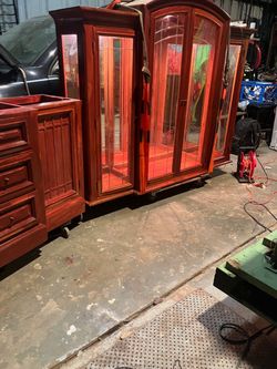Thomasville Lighted Hutch