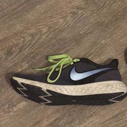 Men’s Size 12 Nikes 