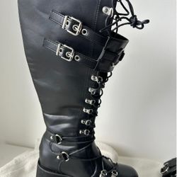 Platform boots / Size 7 / Black 