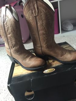 Cavenders girls deals boots