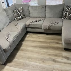 Sofa With cloth Covers 