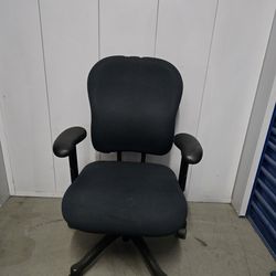 Navy blue Ergonomic Task Chair by knoll