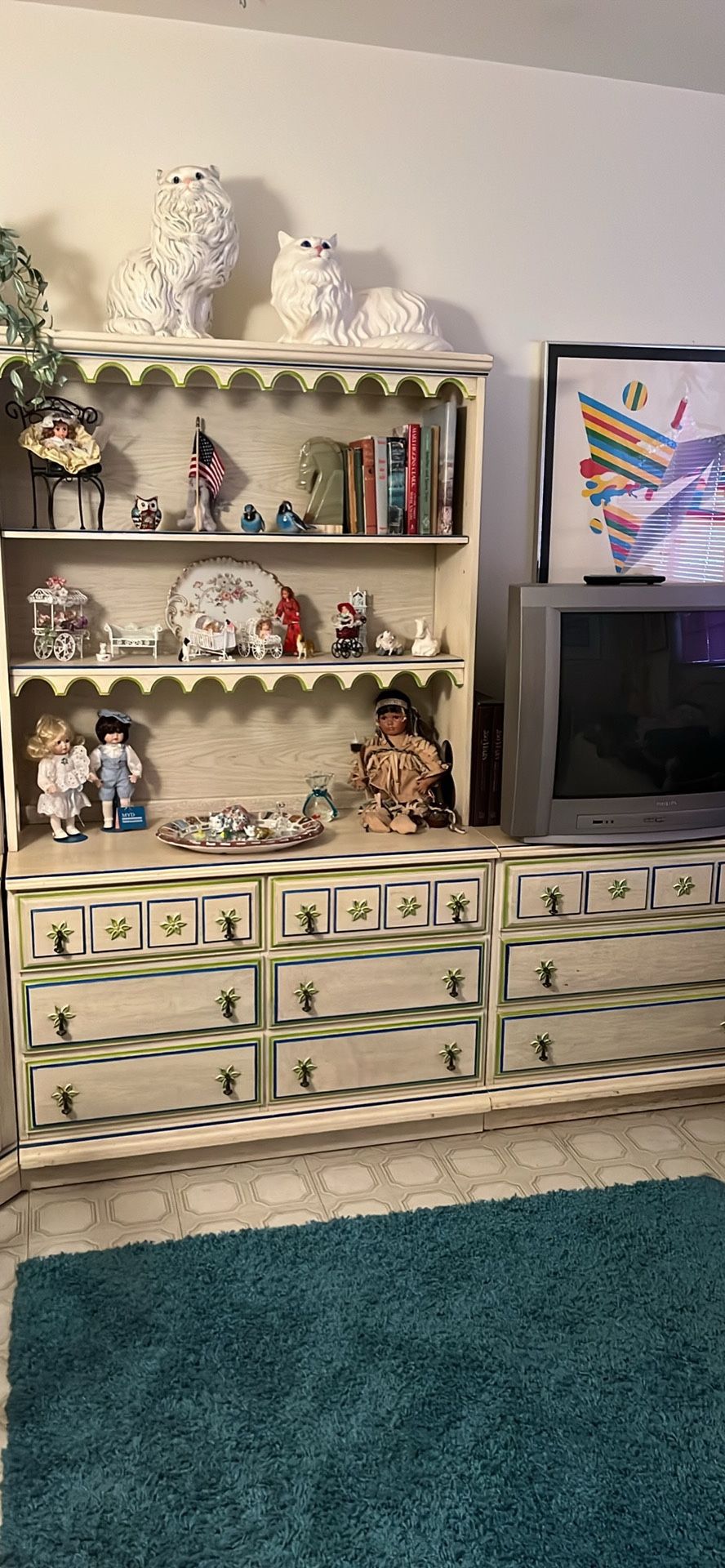 Dresser Hutch