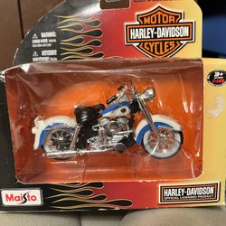 Maistro Harley Davidson Model Motorcycle