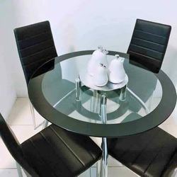 Brand new Dining sets in box- Shop now pay later 🛑STOP PAYING RETAIL PRICES🛑 