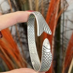 Unisex S925 Silver single fish cuff Bracelet,Silver Cuff bangle bracelet,Chunky bracelet,Silver Cuff bangle bracelet,Cuff bangle,Gift for her him  DET