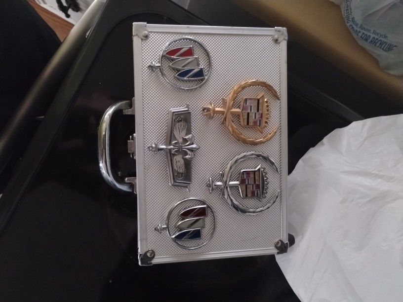 Hood Ornaments 👀 Caddy, Buick And A Broham