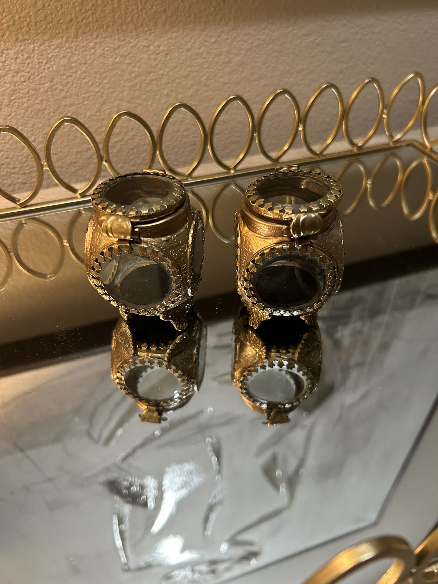GOLD METAL GLASS CASES
