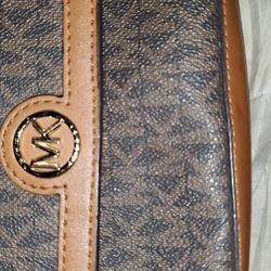Women's purses /hand bags