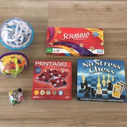 Board Games And 3D Puzzles Lot Of 6