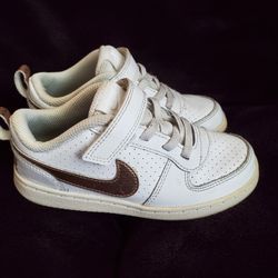 Kids NIKE Shoes, Size 11