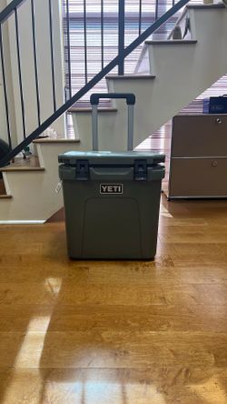(NEW OPEN BOX) YETI Roadie 48 Wheeled Cooler – Camp Green