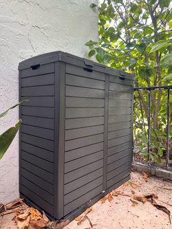 Resin trash bin