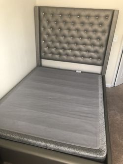 Sofia vergara 2024 queen bed