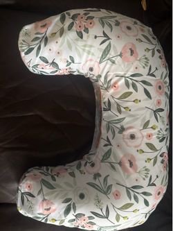 Breastfeeding pillows