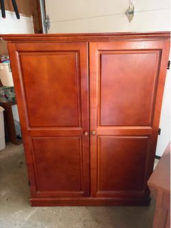 Computer armoire