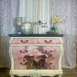 “ Lady Bella 2” Large Ornate Bombay Chest 