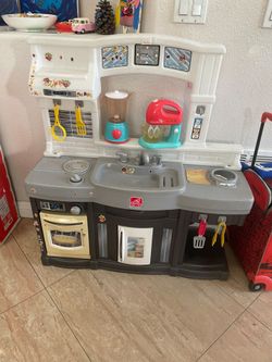 Play Kitchen & Fridge $25