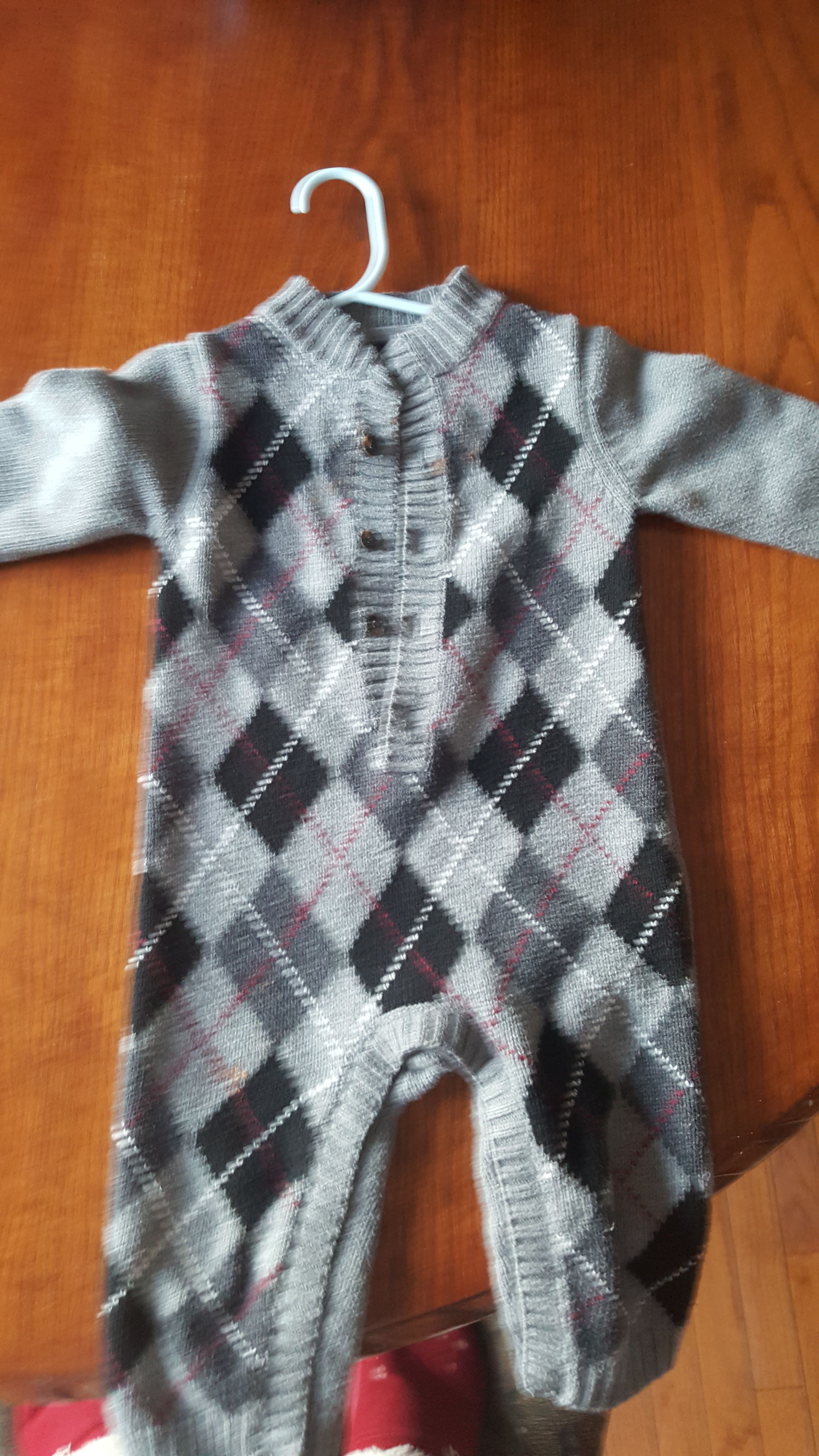 Baby gap + winter clothing $6