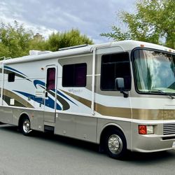 2004 Monaco Monarch 
