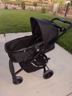 Stroller w/carseat  and base black